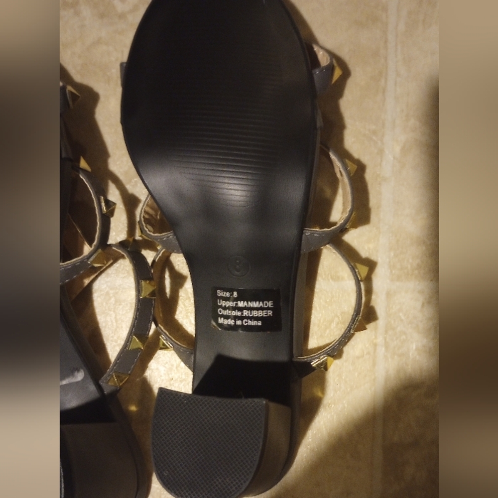 NWOT Olivia Miller heels size 8 - Picture 4 of 4